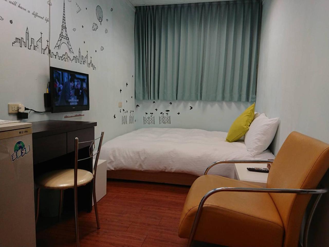 Papa Bear'S Guesthouse 타이중 외부 사진