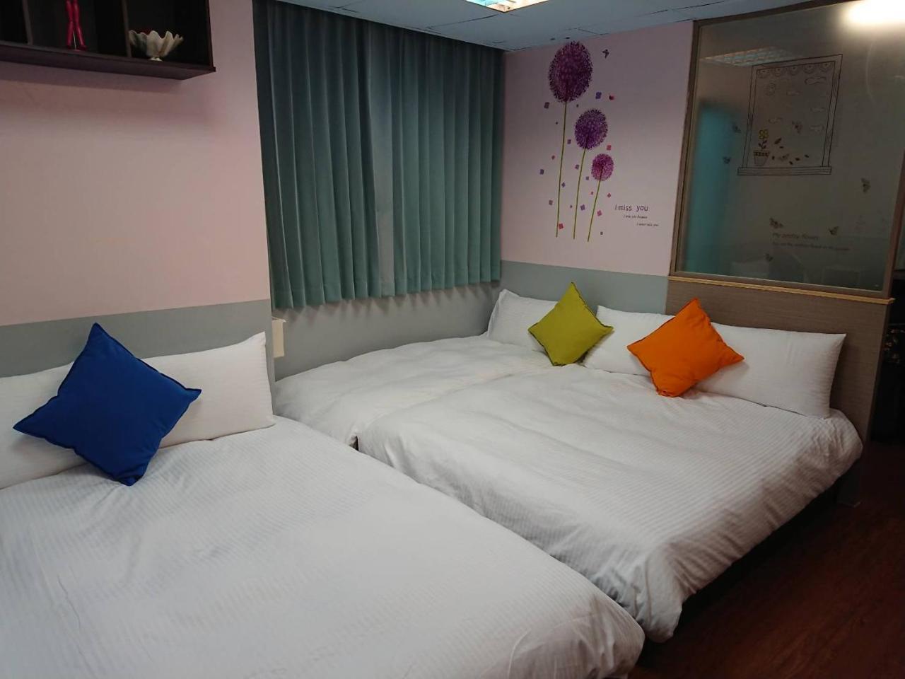 Papa Bear'S Guesthouse 타이중 외부 사진