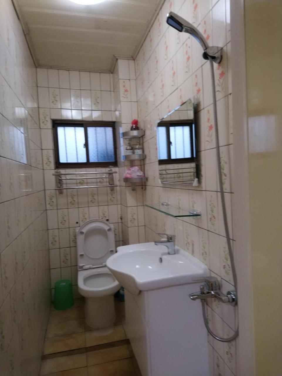 Papa Bear'S Guesthouse 타이중 외부 사진