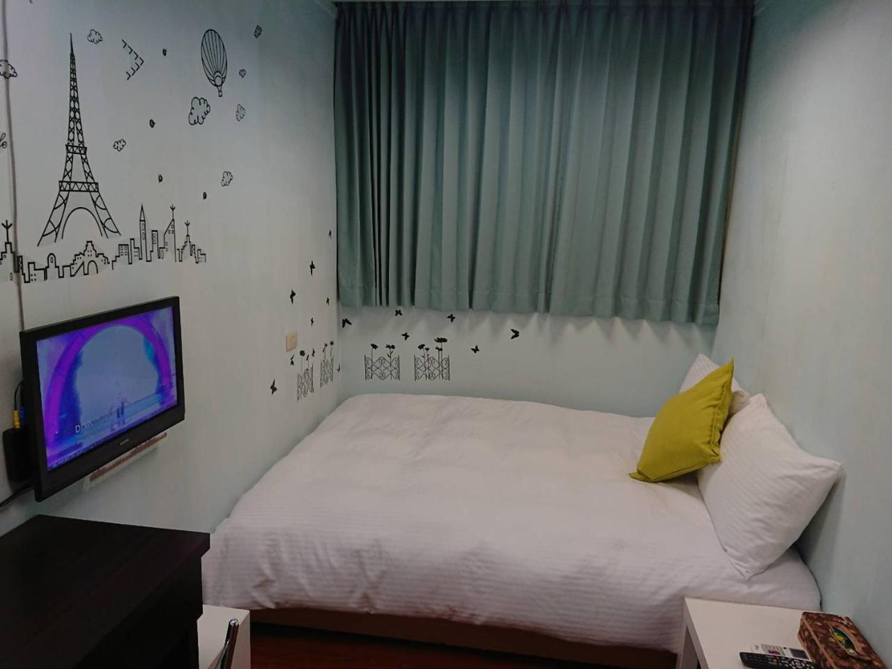 Papa Bear'S Guesthouse 타이중 외부 사진